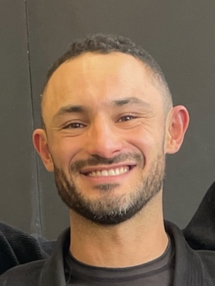 Portait de Anass coach sportif.